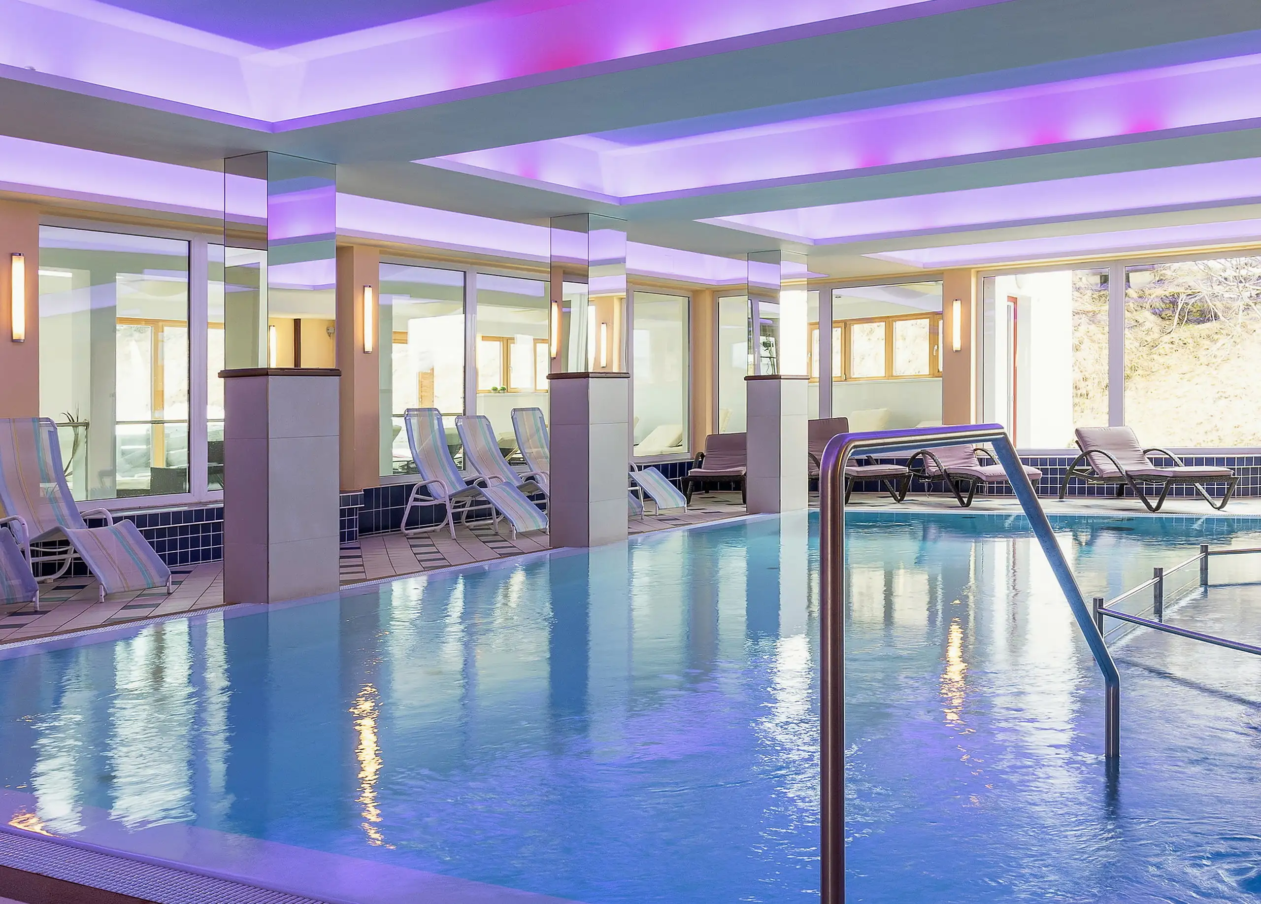 Krytý bazén ve Schlosshotelu Seewirt